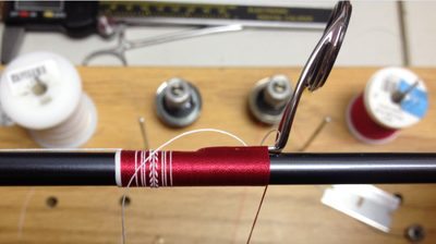 Wrapping thread on a rod